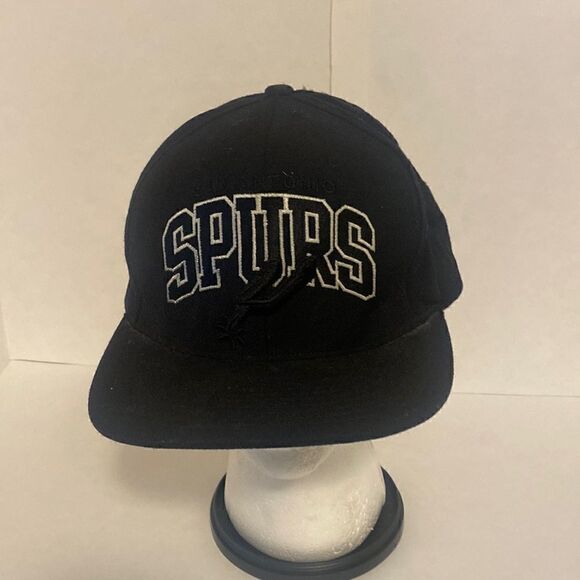 Mitchell & Ness San Antonio Spurs Snapback Black Hardwood‎ Classics Hat - Picture 1 of 4